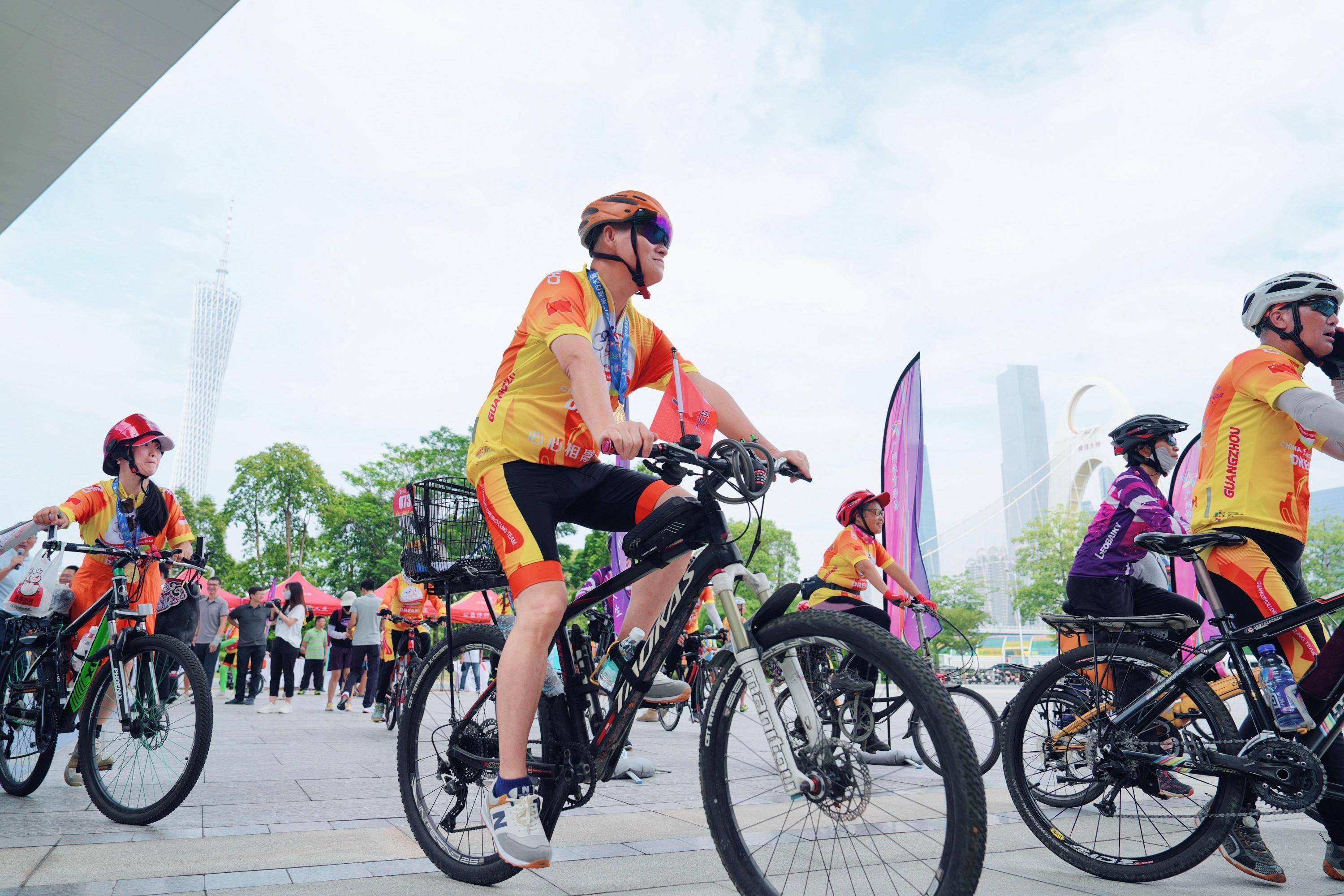 big cycling event kicks off in guangzhou echoing