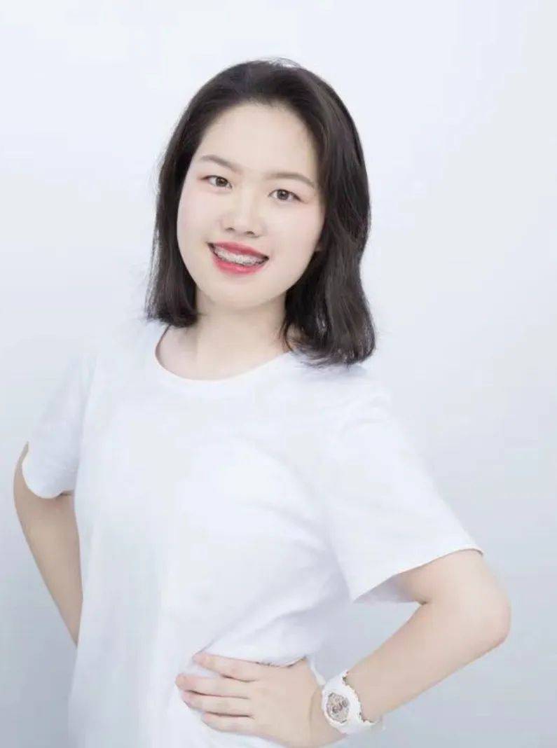 end编辑:社团联信息部:张琳沅 陈卓素材: 流音吉他社&青丘动漫社指导