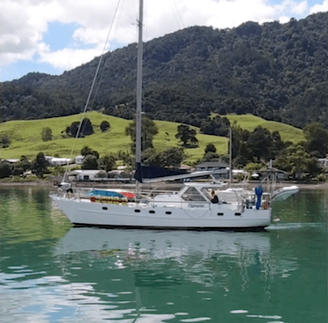 "这些人搬到船上居住,每天捞海鲜看海景,拒做房奴……_图片_生活_来源