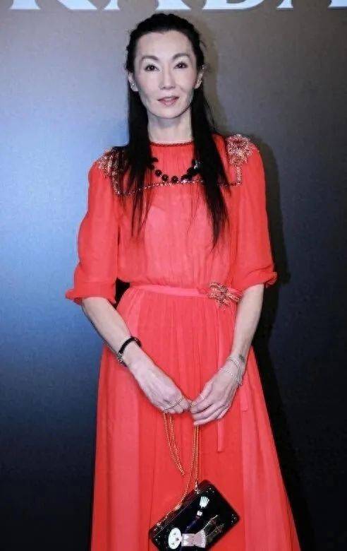 张曼玉近况,58岁的她瘦成皮包骨,住普通住宅,一代女神就此落幕
