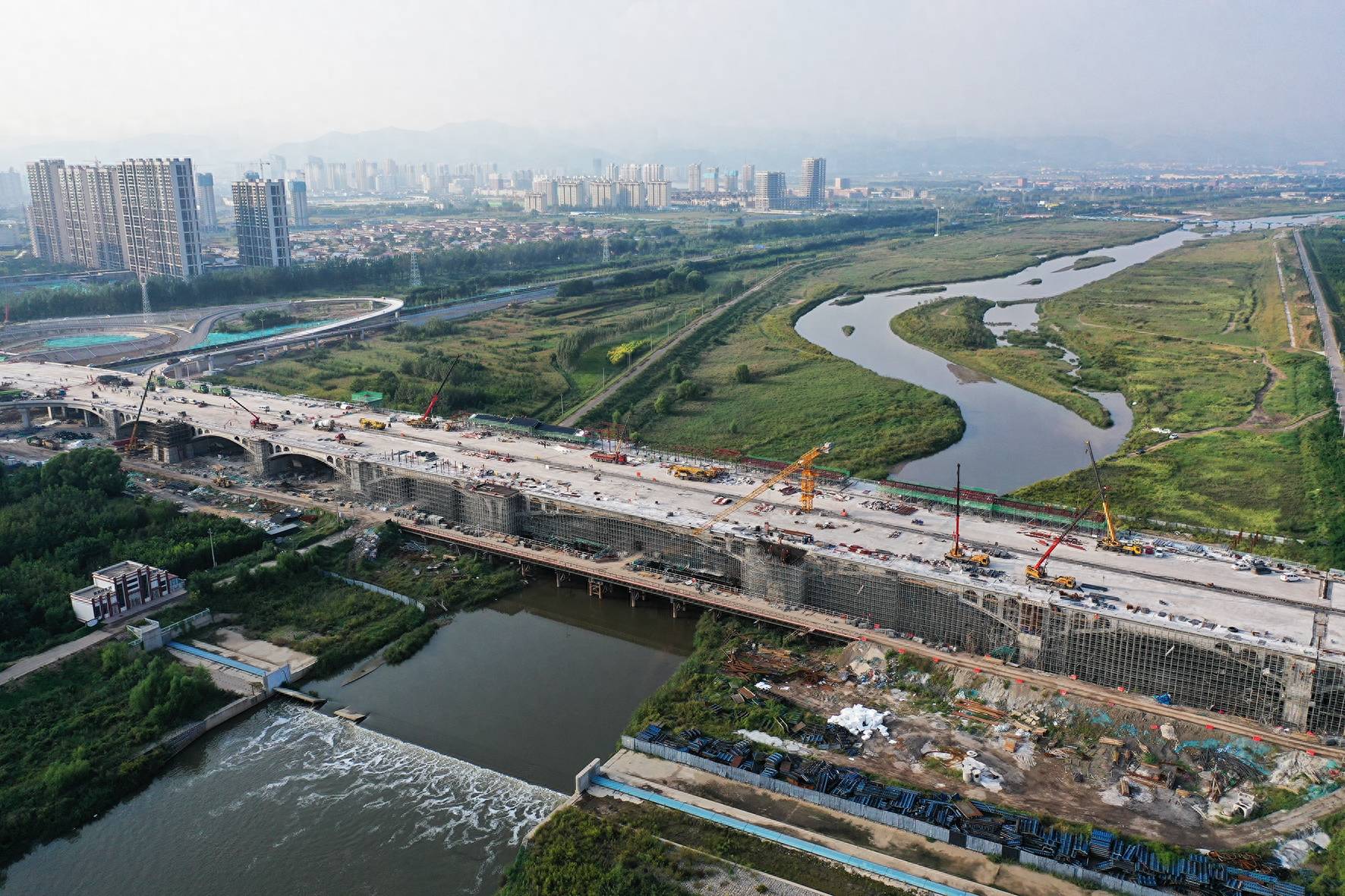 太原清徐汾河文源大桥建设忙_融合_主桥_景观