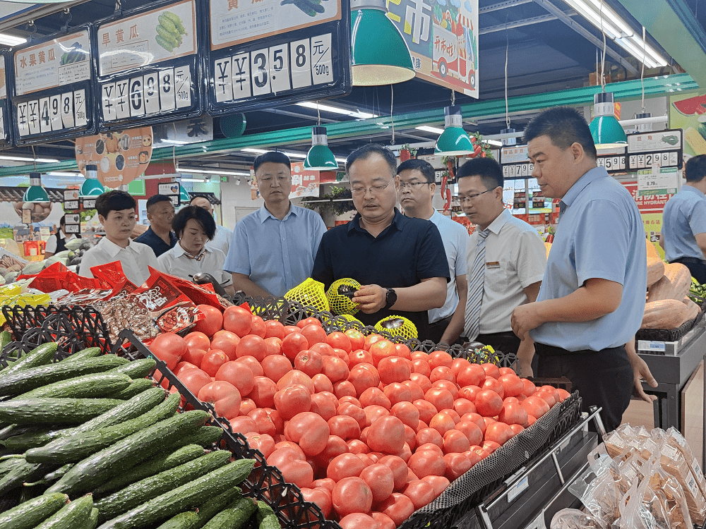 王绪超到银座菏泽和谐广场店调研_鲁商_工作_宣传