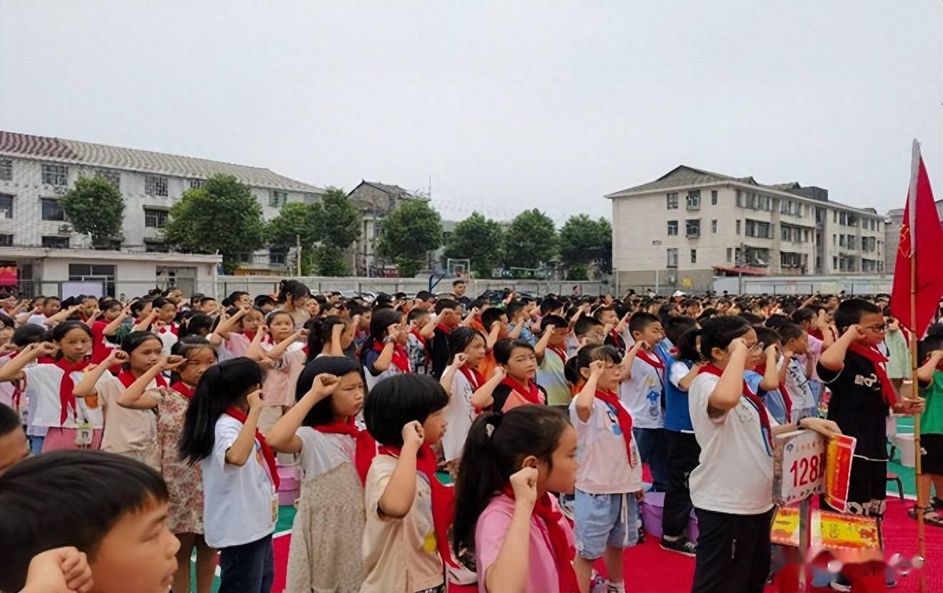 桃源县三阳港镇中心小学举行2023年秋季开学典礼_学期_进步_全体师生