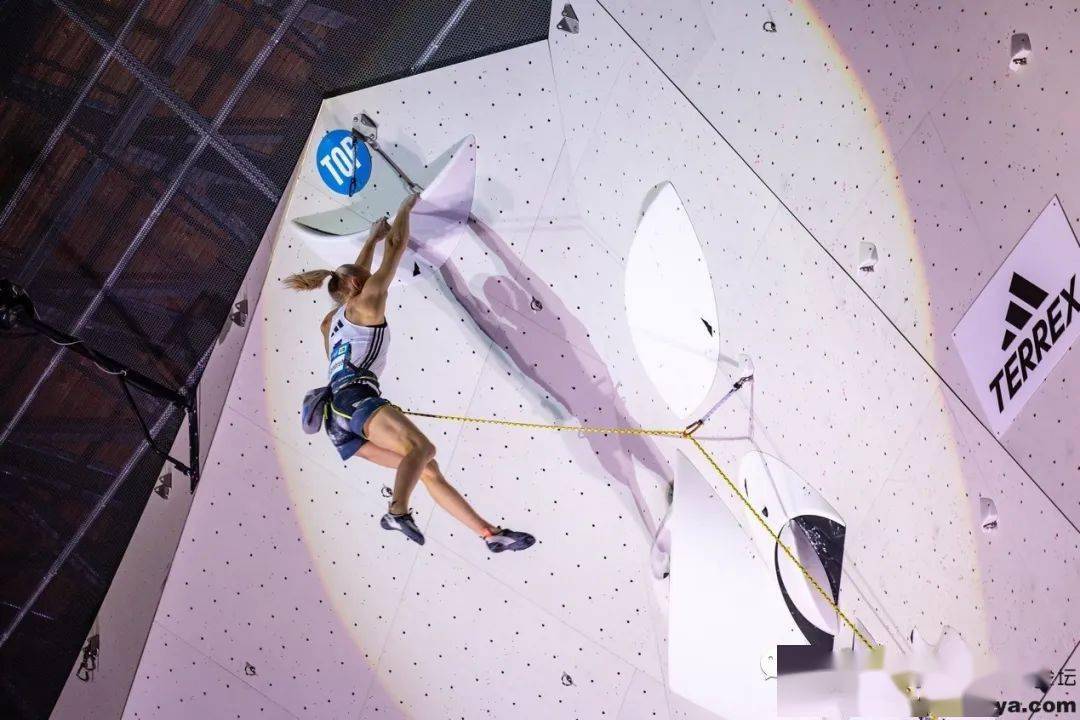 "最终,我在koper分站赛进行了复仇,"garnbret在获胜后表示.