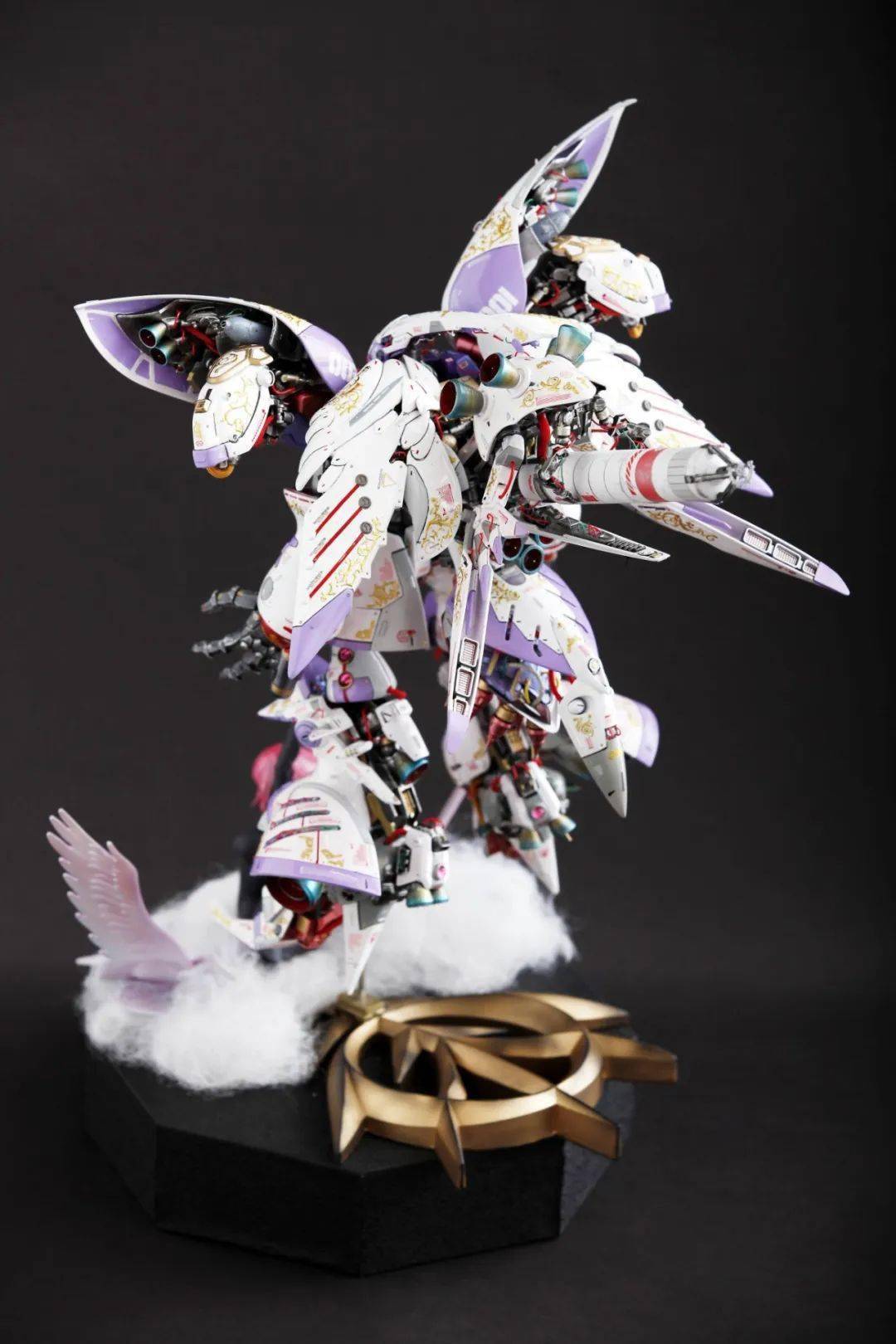 豪华的哈曼座驾,mg卡碧尼诅咒大变身_公众_改造_模型