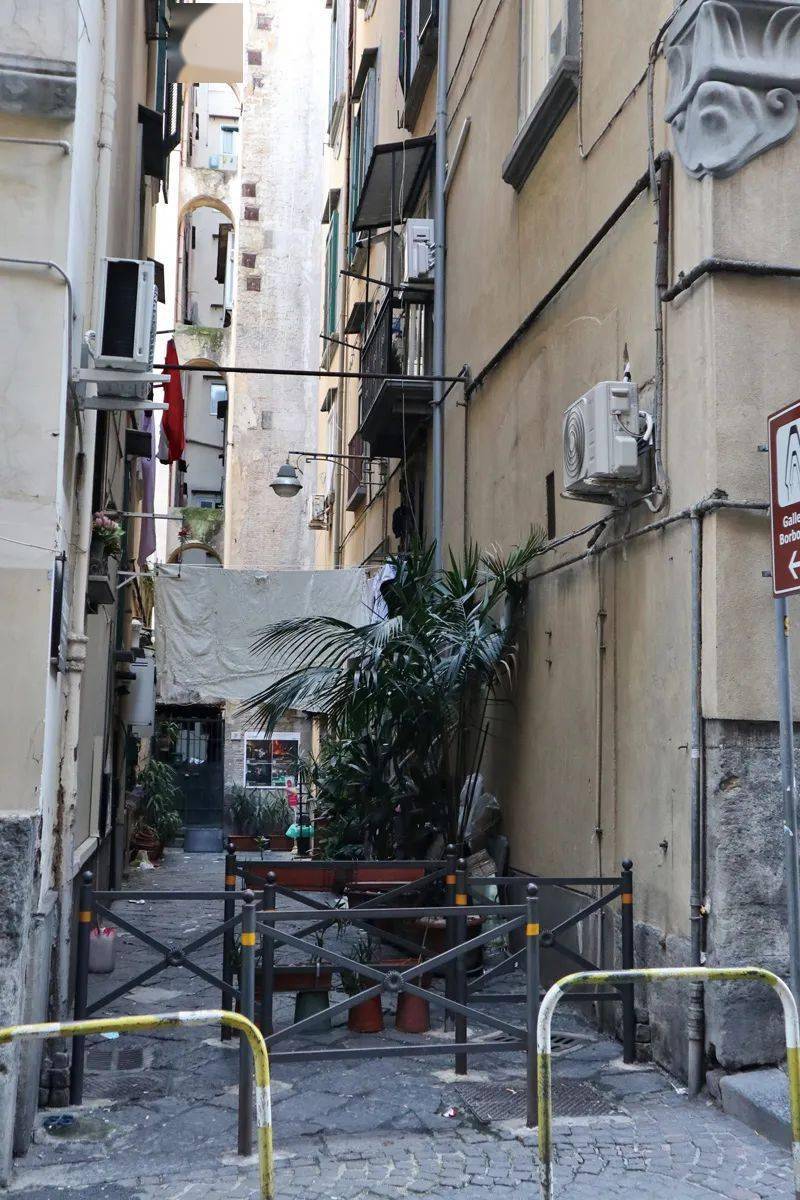 那不勒斯不止有《我的天才女友》,还有座地下博物馆