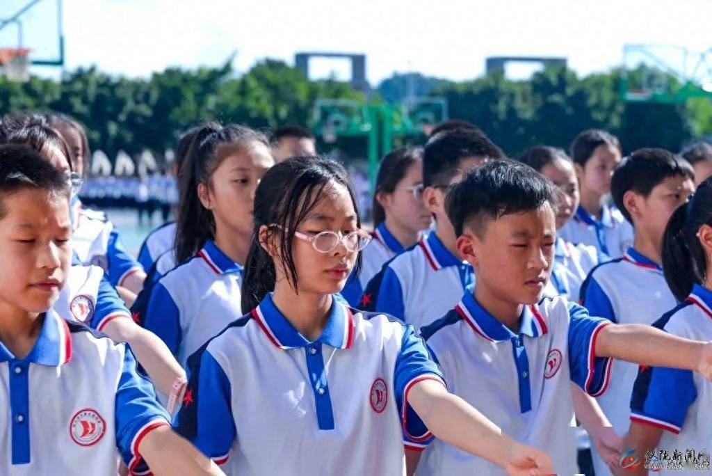 直击宏德中学2023级新生军训!_生活_仪陇_意志