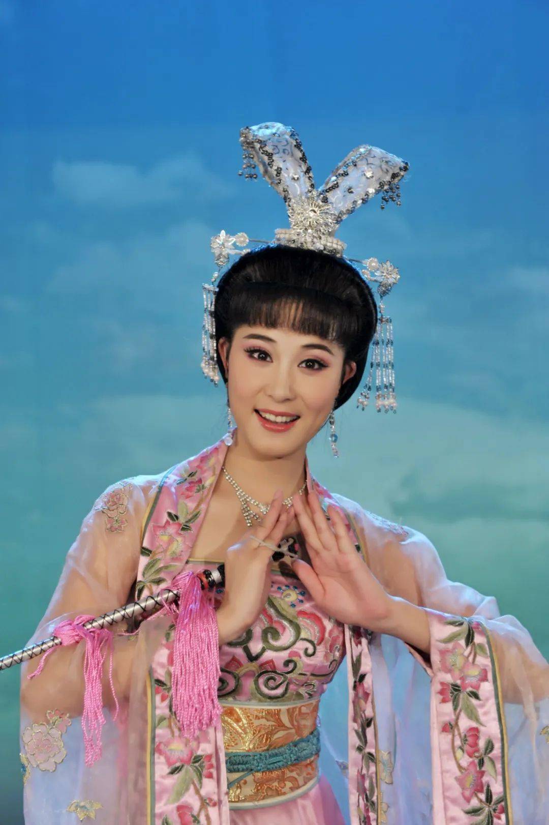 安徽劳模吴美莲:黄梅戏舞台上绽放的"梅花"_传承_作品_艺术