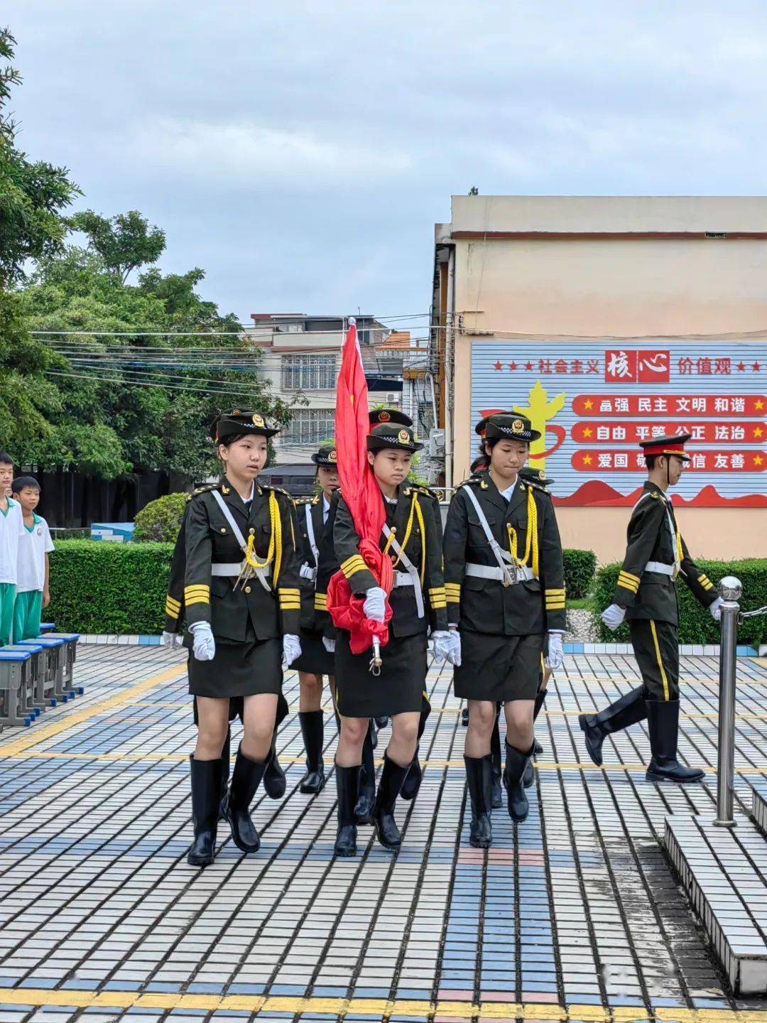 陂西中学举行2023年秋季学期开学典礼暨何质彬,刘学炜奖教奖学金颁奖