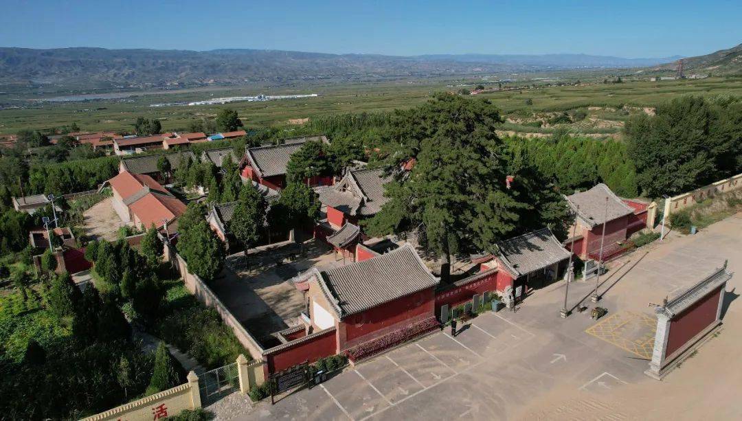 曾与盗贼搏斗,他在繁峙守了公主寺40年_壁画_居老_守护