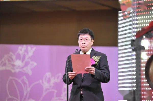 汕大毕业,弃医从商,这位潮商创办了国内果蔬产品服务商第一股_黄俊辉