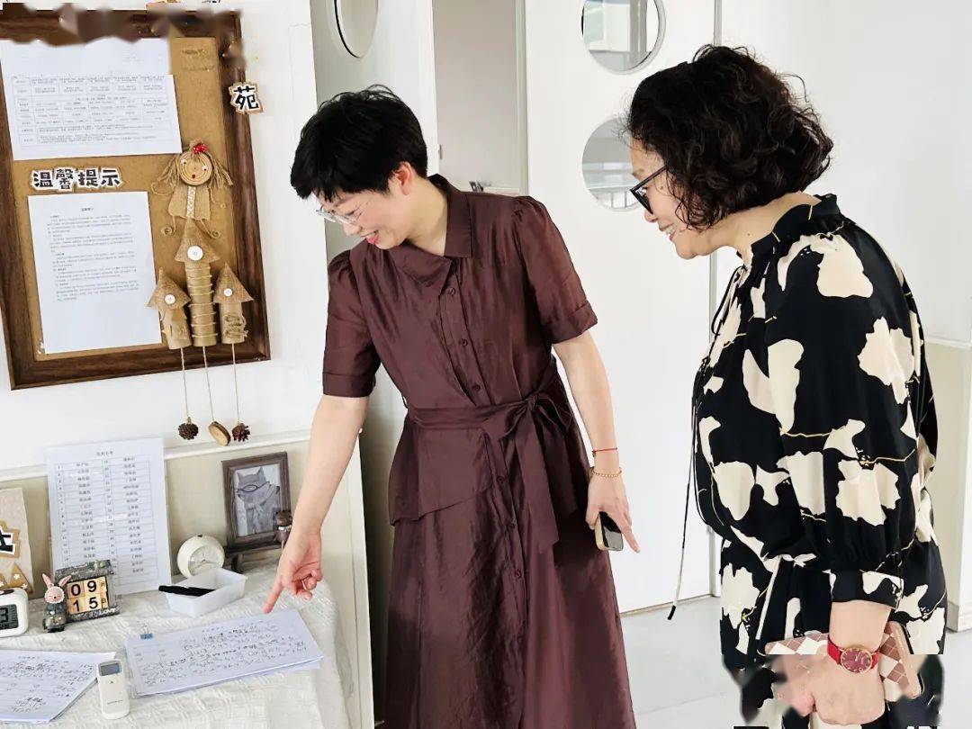 细"把脉" 促提升——省特级教师王芳名师工作室入园指导进行时_幼儿园