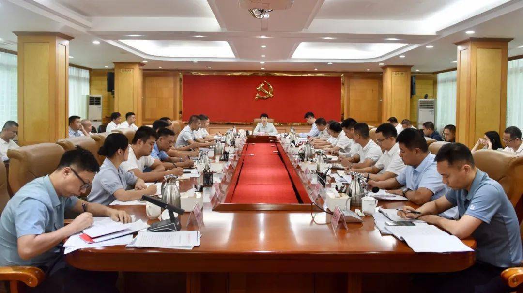 资讯| 澄迈县委书记尹丽波主持召开信访工作专题会_责任感_会议室