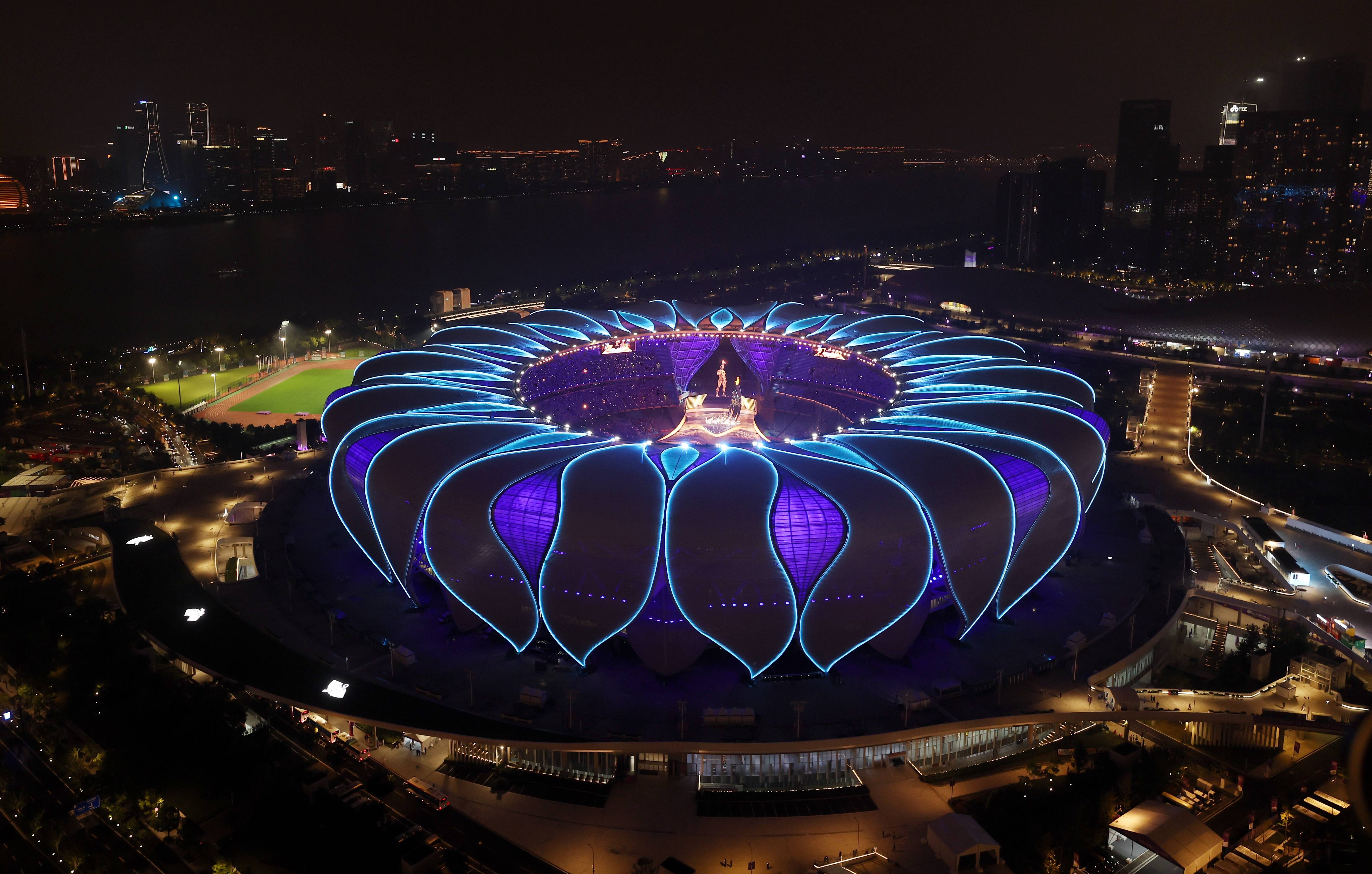 亚运会火炬塔造型图片
