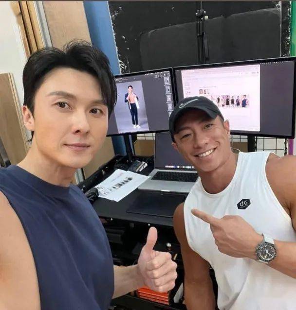 王浩信父女档追星 qq罕露嘴仔似足陈自瑶_健身_状态_演唱会