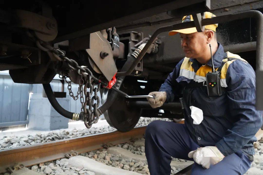 铜川车务段梅家坪车站 14 道铁路专用线正式开通!_运输_文章_平台