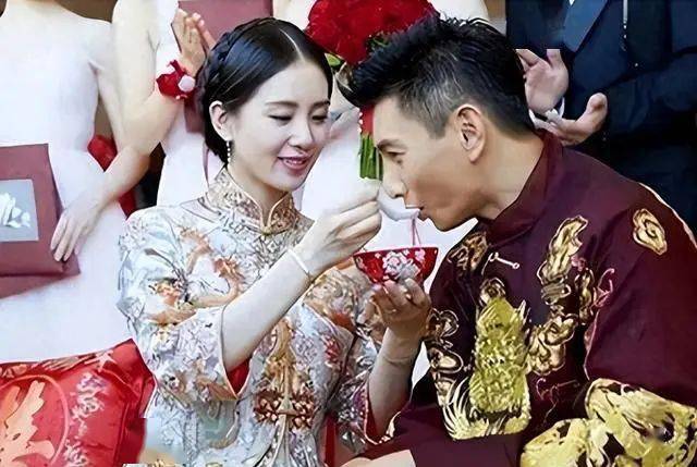 结婚8年刘诗诗输的"一塌糊涂"_外界_生活_婚礼