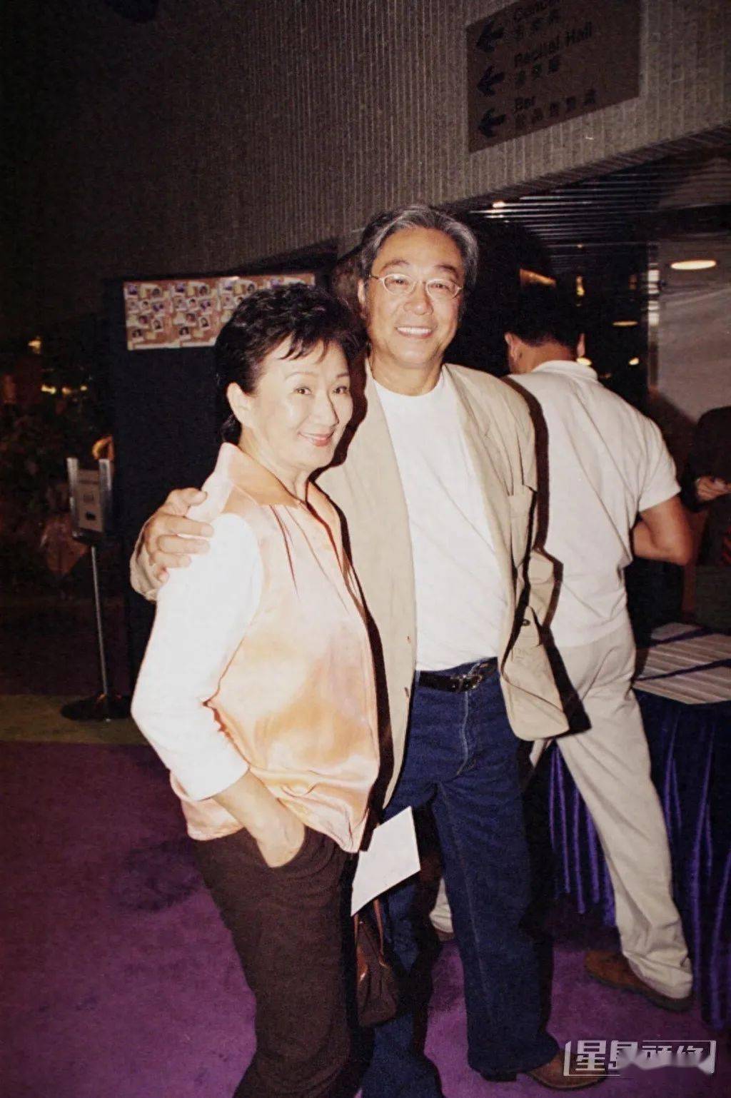 曾江遗孀焦姣优雅露面!