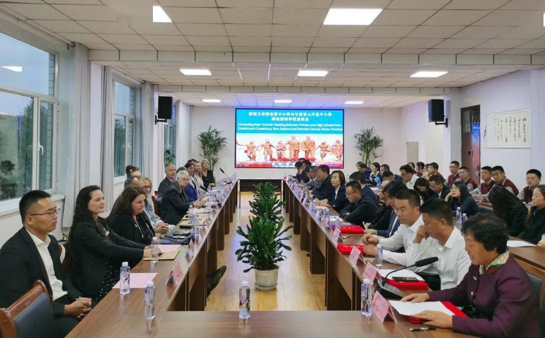 山丹县参访,县委常委,宣传部部长文勇,副县长曹海霞,艾黎纪念馆副馆长