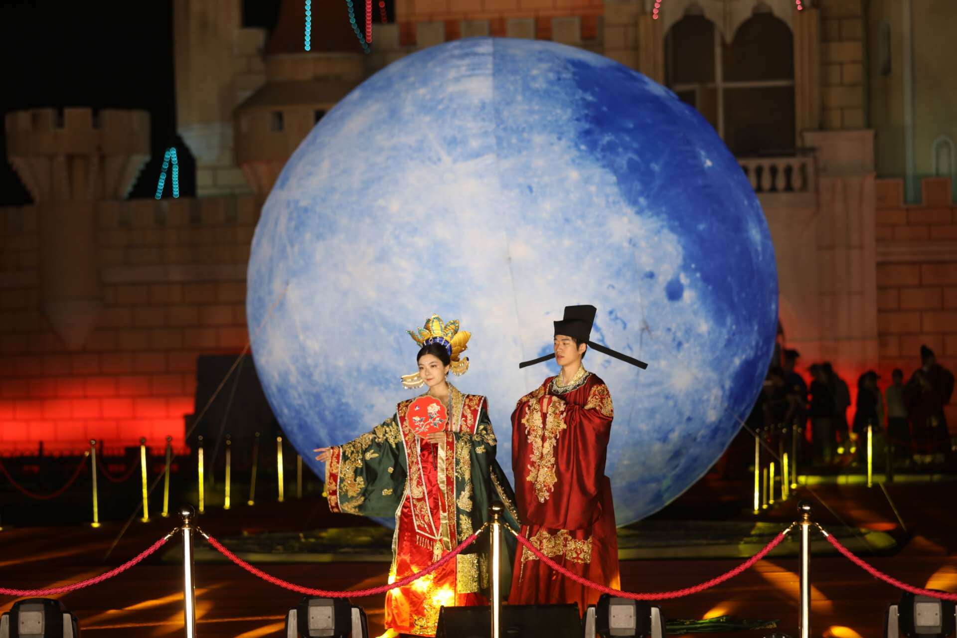 石景山游乐园举办"国潮艺术荟",国庆期间有国潮市集,国风表演