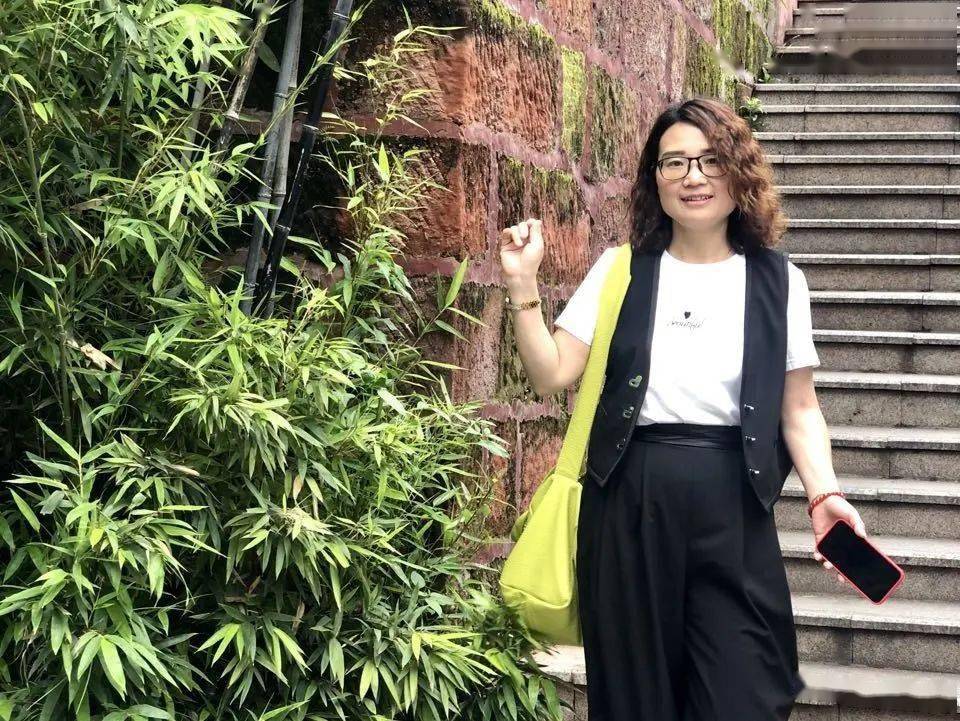 重庆市弹子石中学校 张雪梅重庆市南岸区鸡冠石学校 叶晓兰重庆市第三