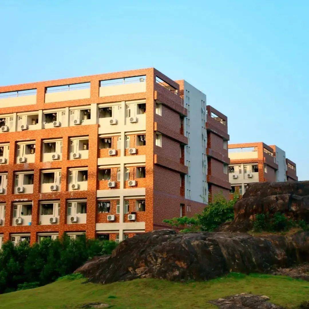 区(南海校区工商学部),佛山市南海区(南海校区汽车工程学院)97学费