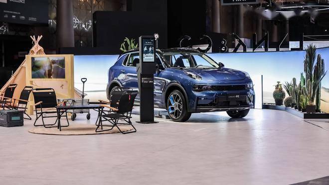 领克汽车全系列车型在近期举办的日内瓦国际车展上首发亮相