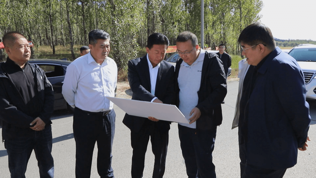 副县长杜江天,彰武草原生态恢复示范区管委会副主任王国辉,彰武草原