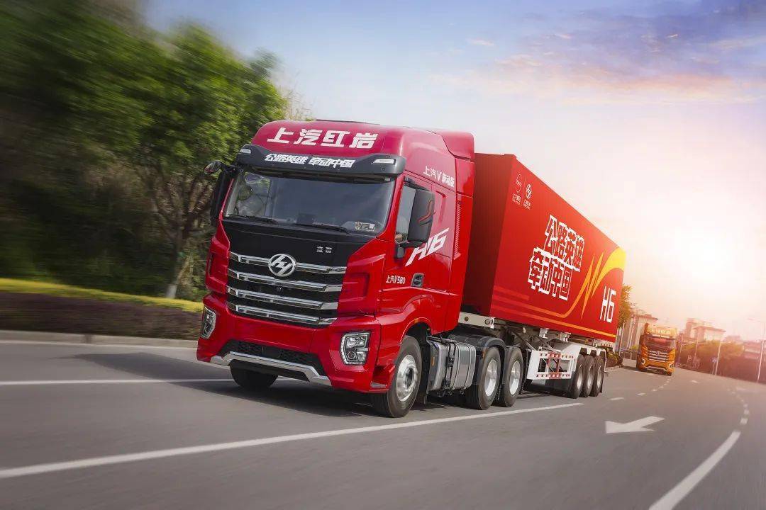 高效运输伙伴:上汽红岩杰狮牵引车_搜狐汽车_搜狐网