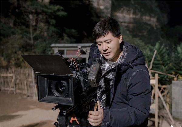 80后导演编写人生格局_王建闯_吉祥镇_影视城