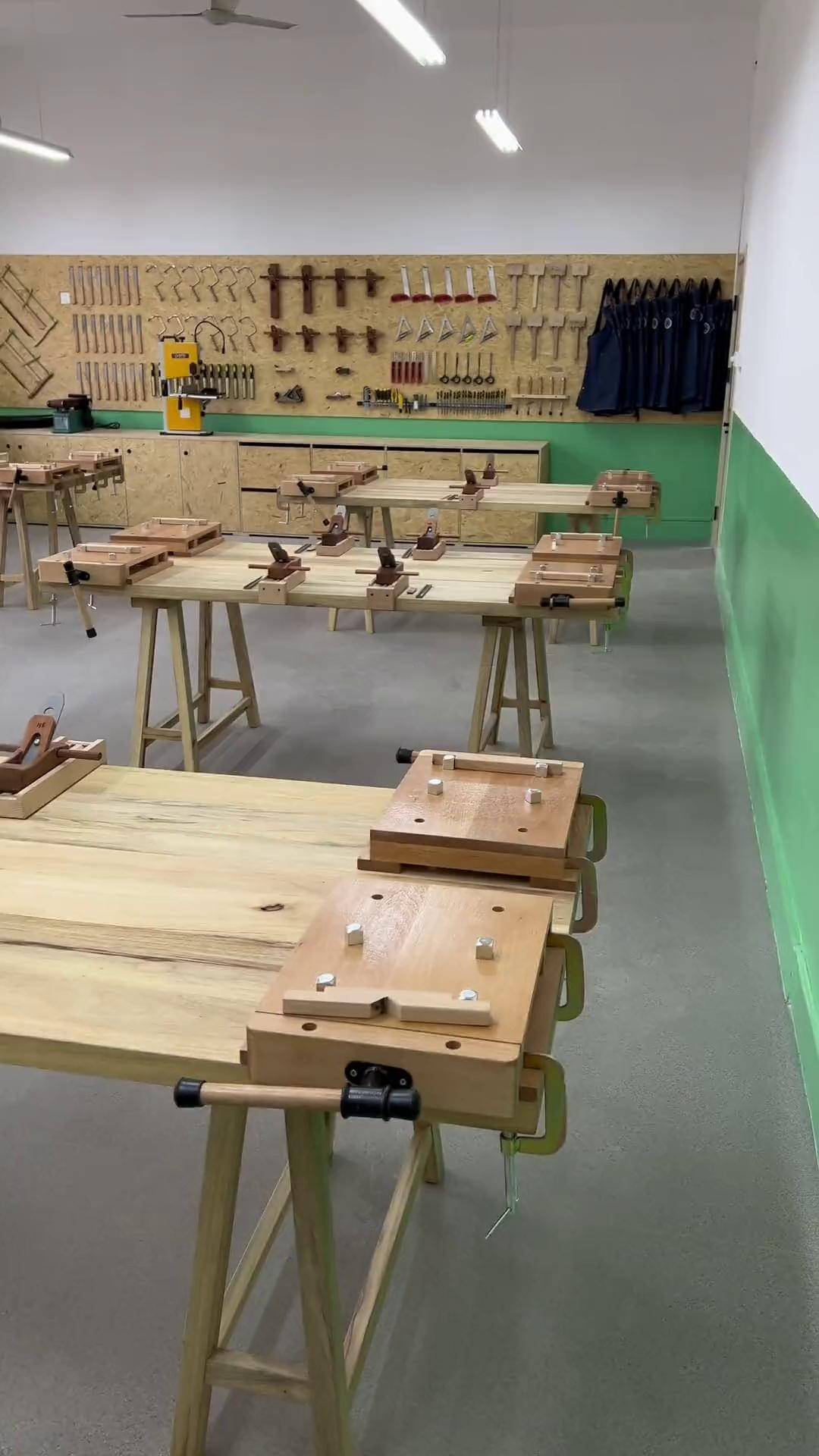 越来越多的中小学选择"儿童木工"作为学校的『劳技课』和课后延时托管