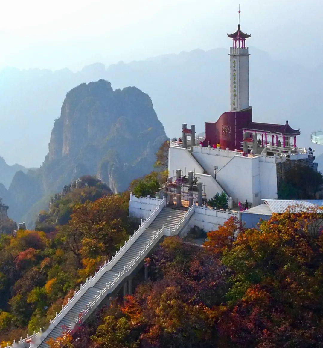 真好看_狼牙山_勇士_纪念塔