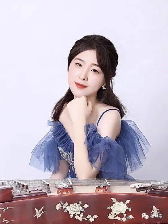 启蒙于沈剑老师,先后师从黄河教授,王瑟老师,王玉珏老师,刘音璇副教授