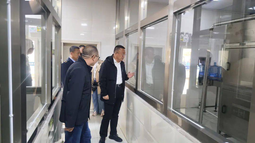 【调研】巴林左旗旗委书记任玺调研市场监管领域食品安全工作_生产