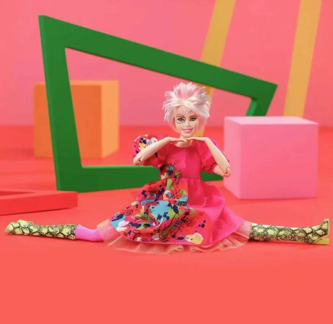 那可以看看怪人芭比这个角色,图源:小红书@作妖小队长图源:@kenny肯尼