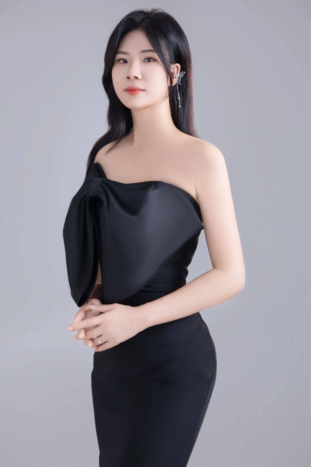 许静24李梓嘉23袁文22李安志21王理20杨忻怡19朱晨宇18郑一羽17肖万松