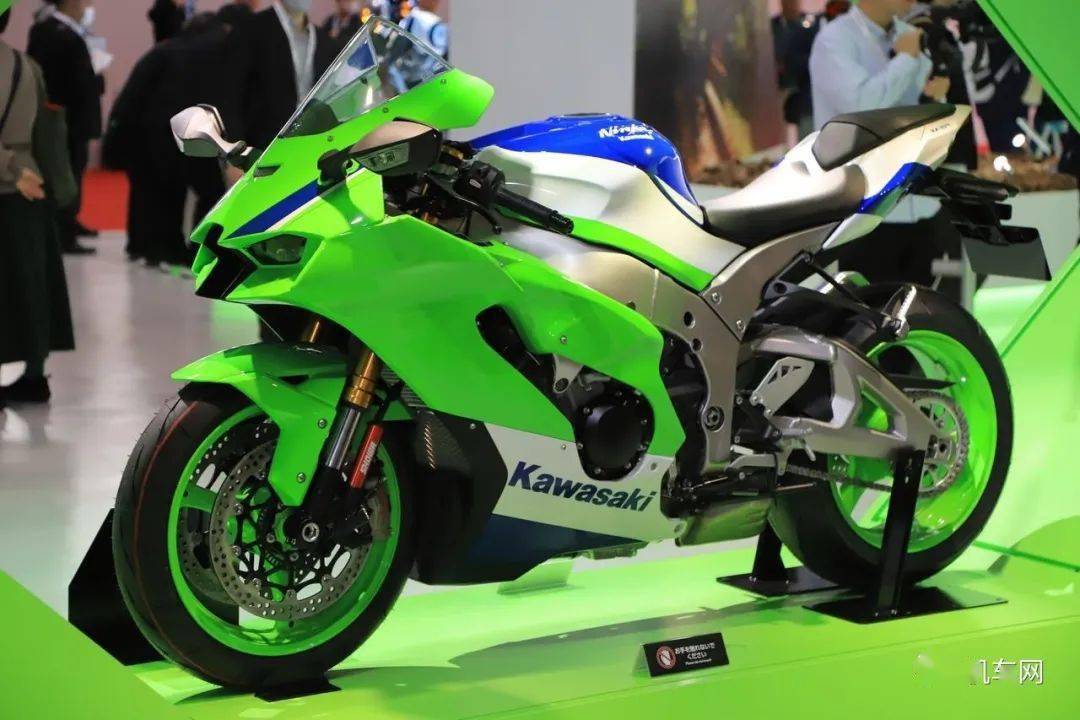 入门级w230,纪念版zx4rr,zx-10rr,川崎多款新车亮相_搜狐汽车_搜狐网