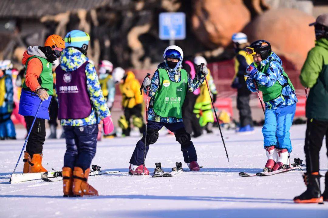 王冬介绍:"目前,我们正抓紧筹备第五届辽宁省全民冰雪运动会启动仪式