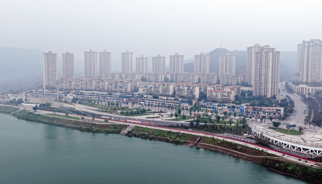 丰都:打造公园绿地 扮靓城市空间_建设_健身_市民