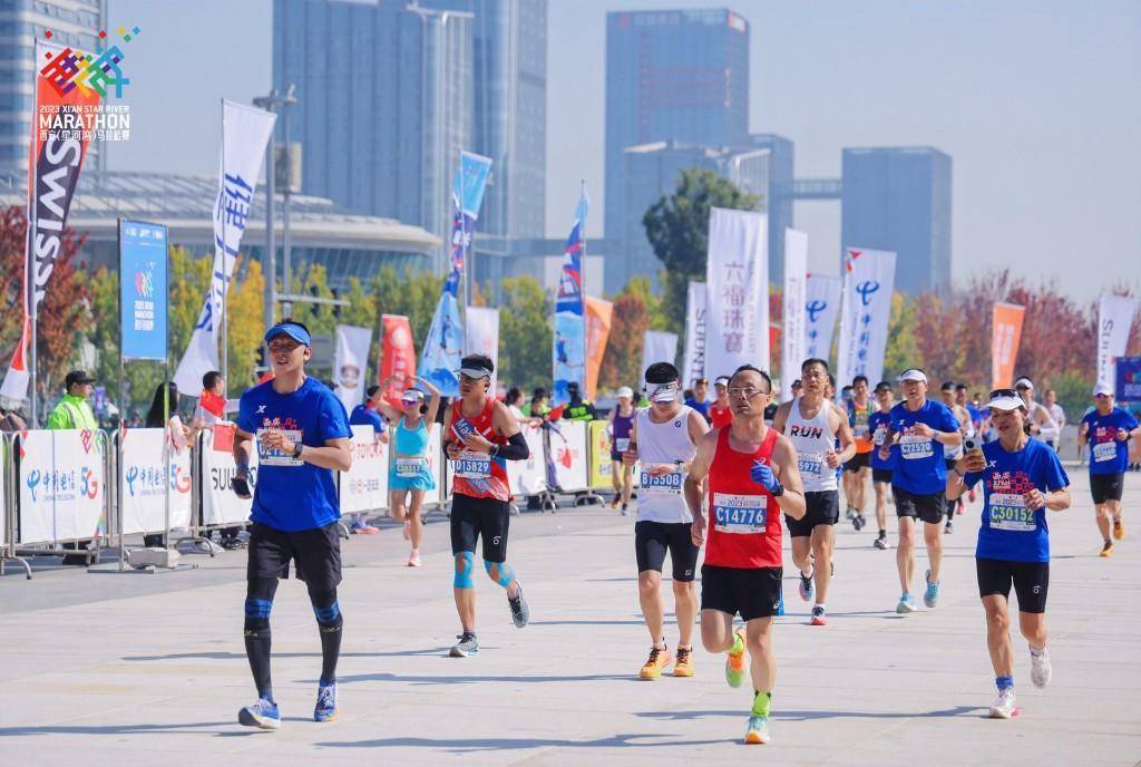 西马荟萃精彩 畅跑魅力西安 2023西安马拉松赛圆满落幕_赛道_赛事