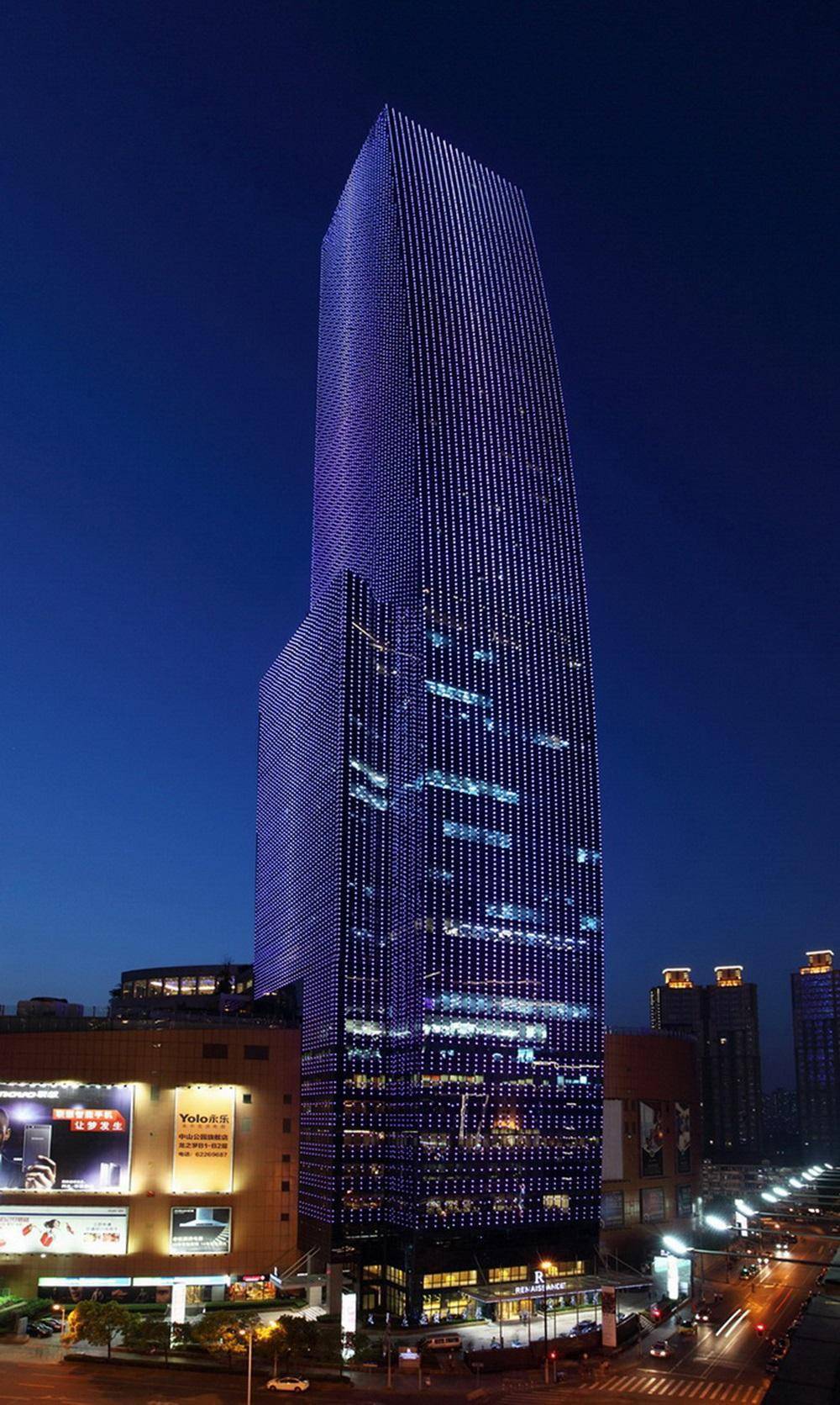 酒店介绍:上海龙之梦万丽酒店直接与轨道交通2,3,4号线中山公园站相