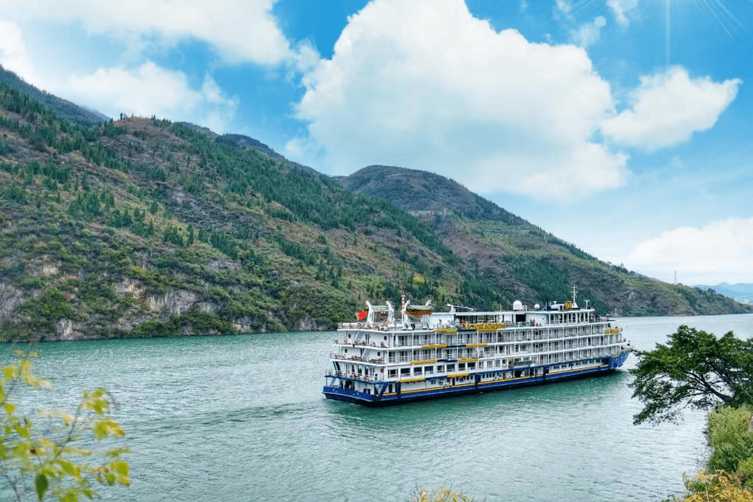 重庆长江三峡,五星美维凯琳号游轮,宜昌,仙桃梦里水乡,岳阳双高五天