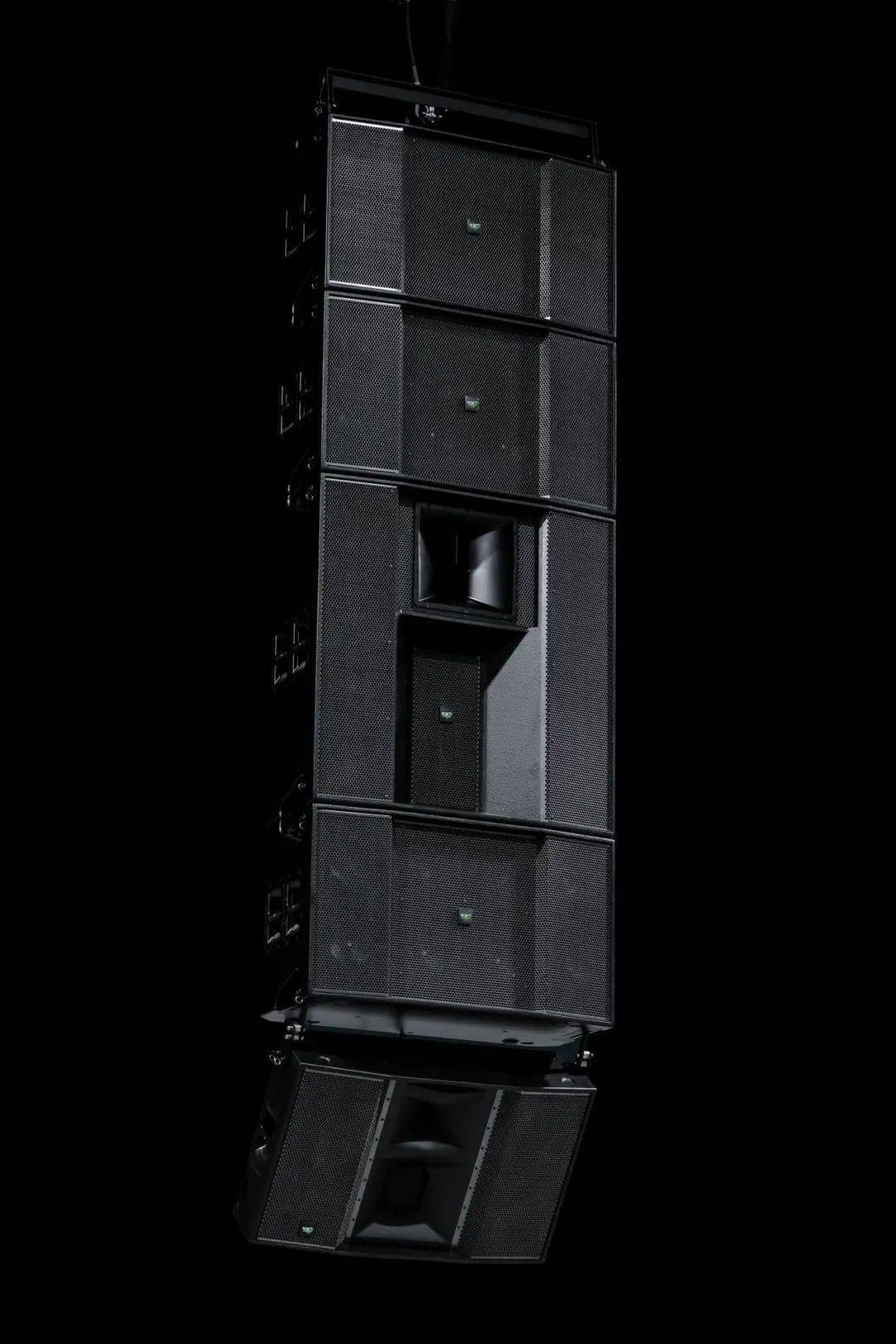 kv2 audio一直秉承点声源设计理念,为各种规模的应用和观众提供最佳的