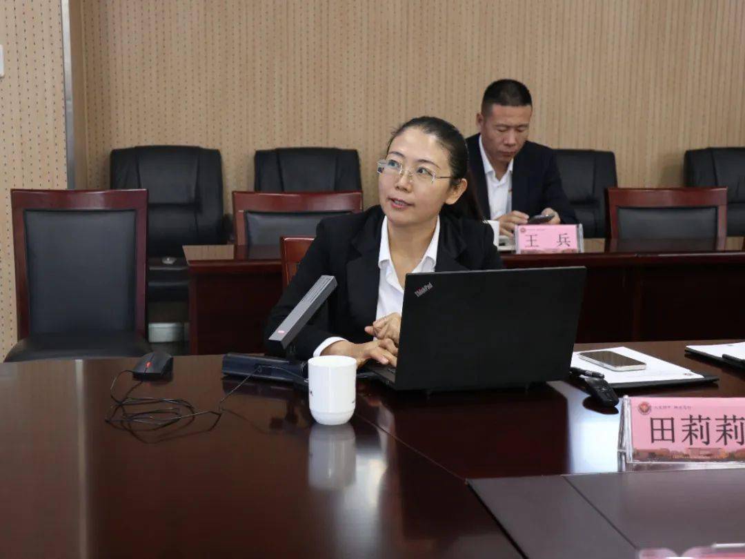 【人文四中61校园传真】河北省隆化存瑞中学教育考察团来校考察交流