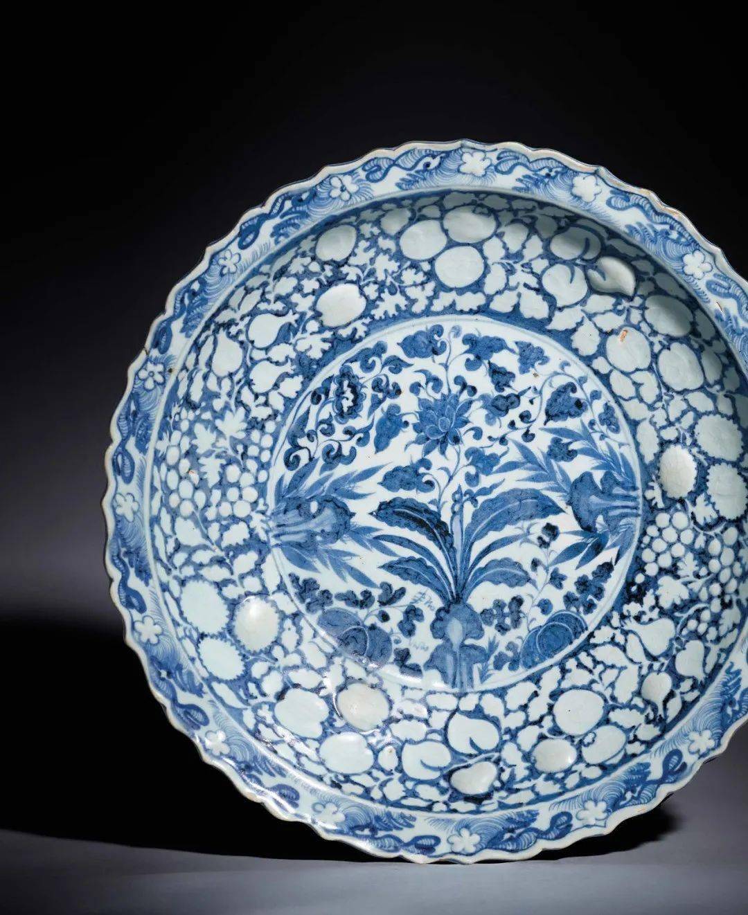 佳士得香港秋拍:天民楼15件元明清重要瓷器珍品鲜览_青花_特展_艺术馆