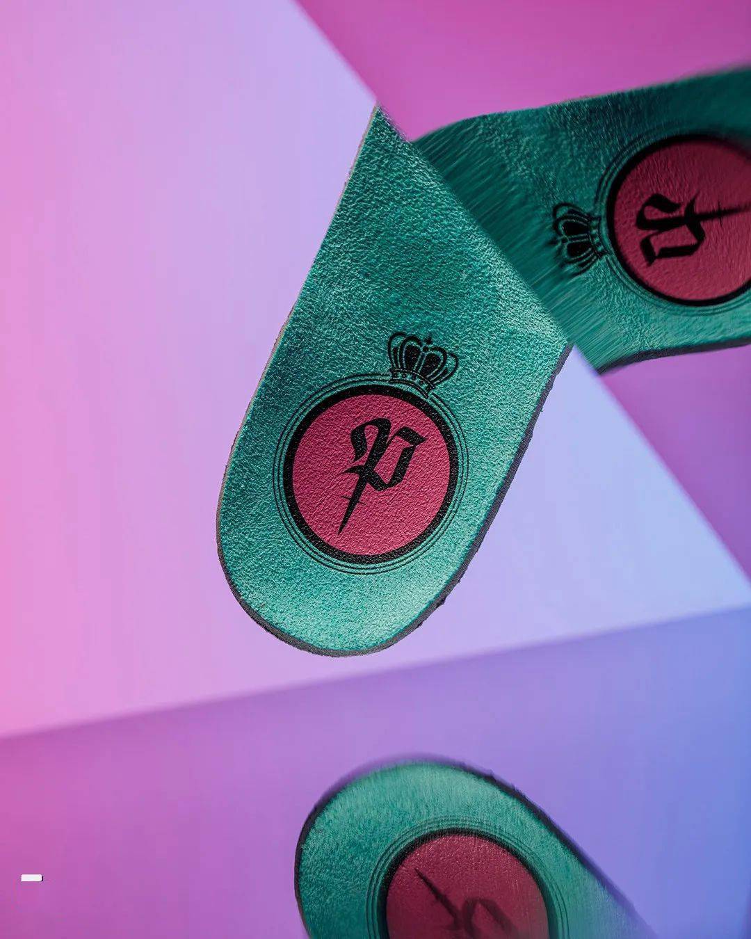 nike "抢钱天团" 又添一员!「专属球鞋」刚刚亮相!内含小姐姐上脚!