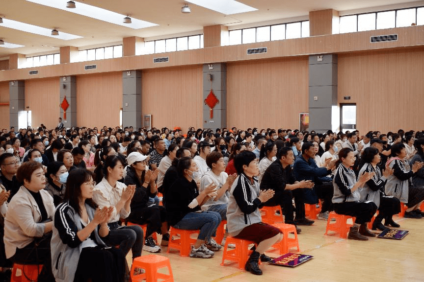 高阳宏利佳学校王东海图片