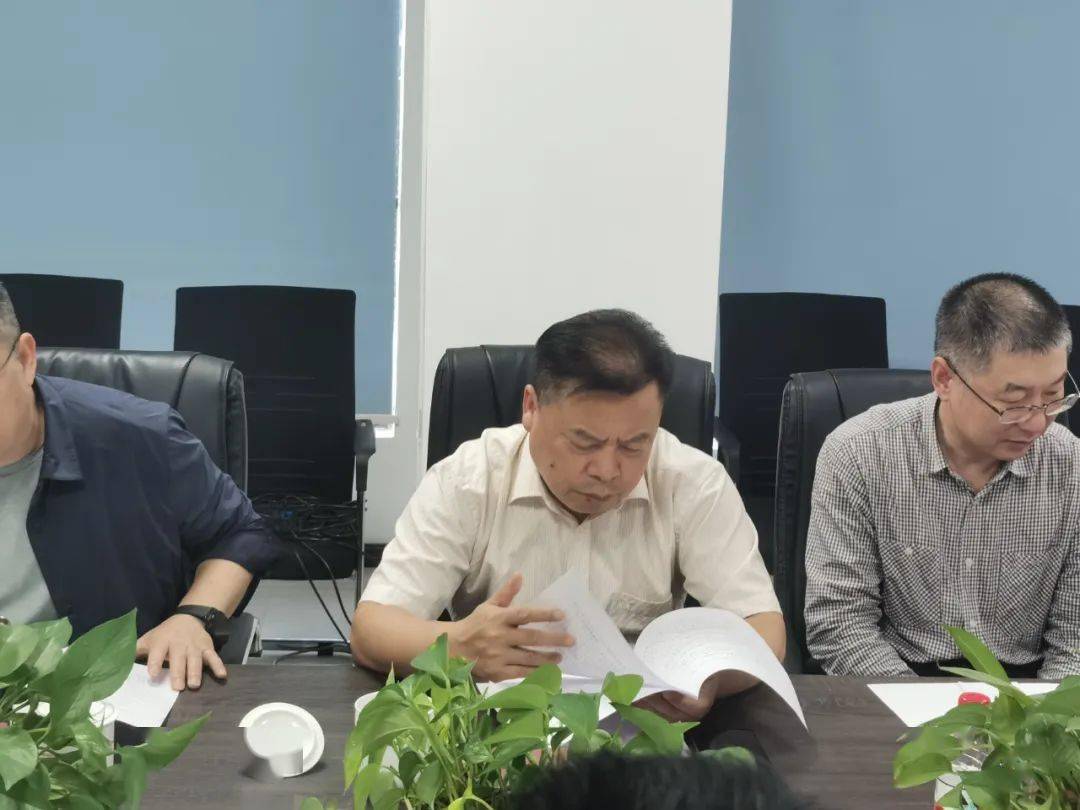 湖北省建设科技与建筑节能办公室领导一行莅临协会调研