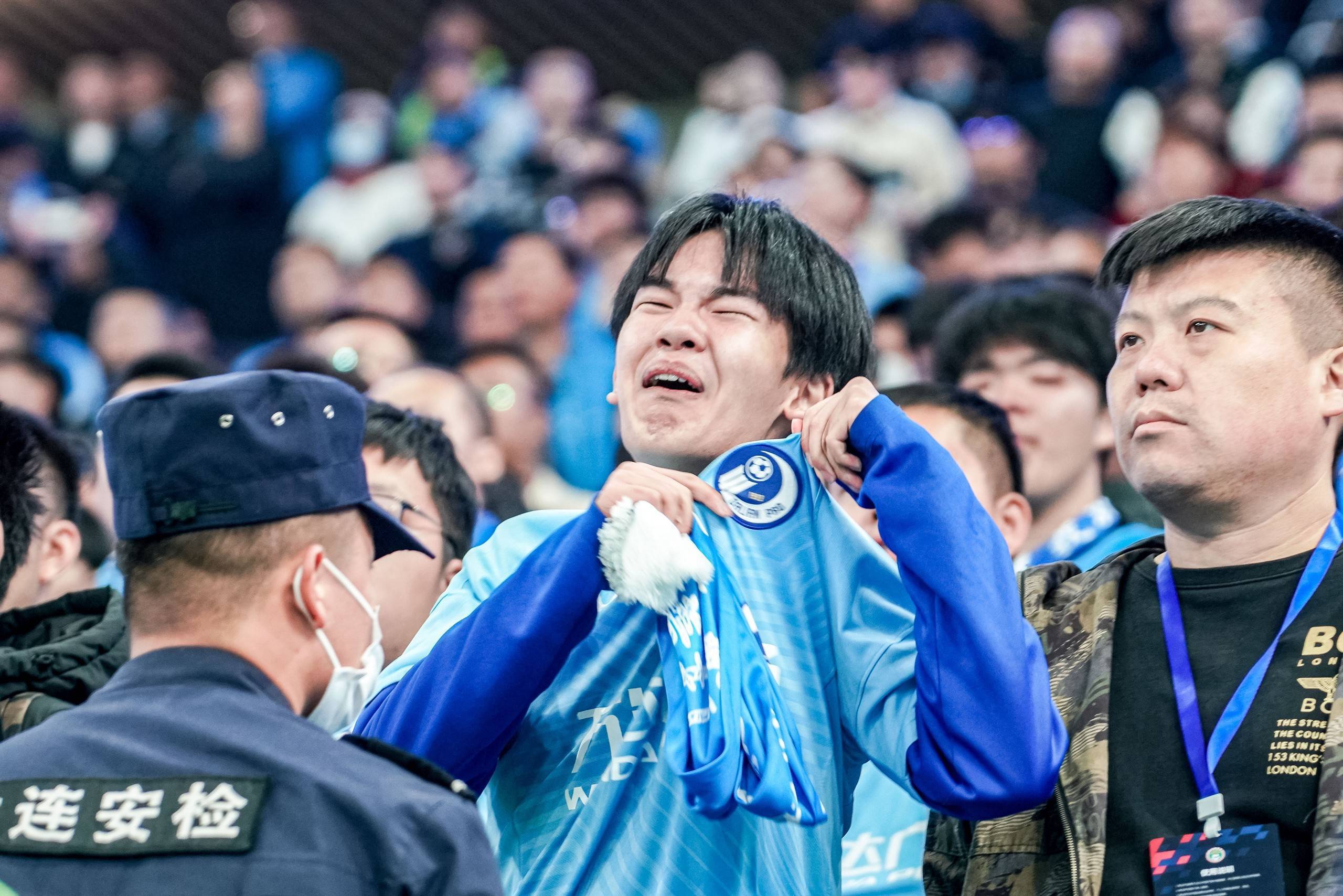 足球城的血脉期待延续_大连人_赛季_比赛