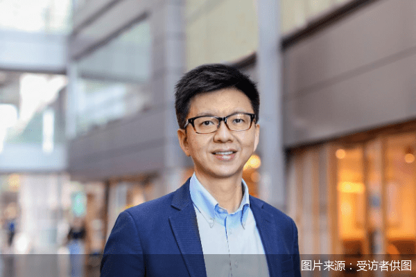 对话2023栏目| 专访国泰集团行政总裁林绍波:普通话空乘达2500人 客运运力年底恢复至70%_内地_国泰航空_香港